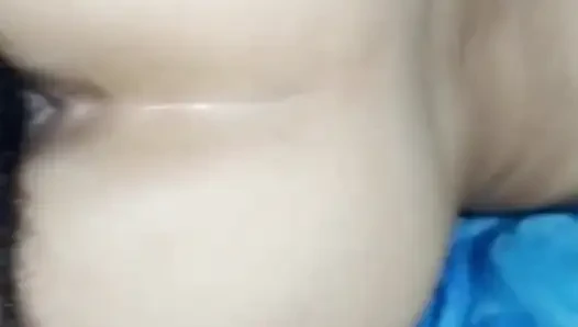 Antony... Büyük götlü ateşli genç kadınla sikişmek için hafta sonu...