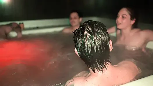 Jakuzili grup seks partisi! Yael Stc, Keila Bassi ve El Nono ile ateşli dörtlü seks - knock knock club