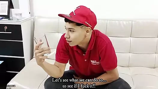 Evimin çalışanıyla iyi bir finansal anlaşmaya vardım ve onu sert siktim - İspanyolca porno