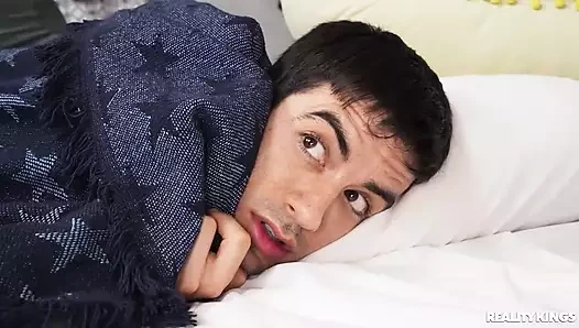 Airhorn şakası yüze oturan reality kings'e dönüşüyor