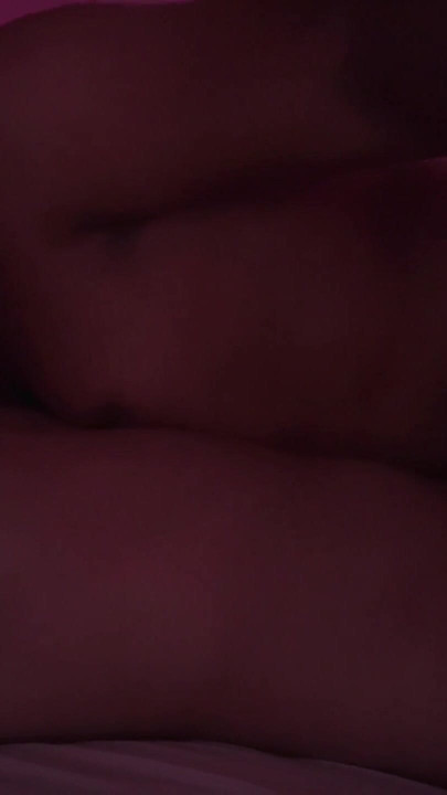 Amatör çiftin tutkulu seksi bütün gece romantik seks yapıyor | Klip 1