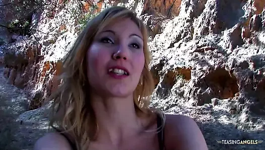 Canavar siklere binerek gerçekten tahrik oluyor