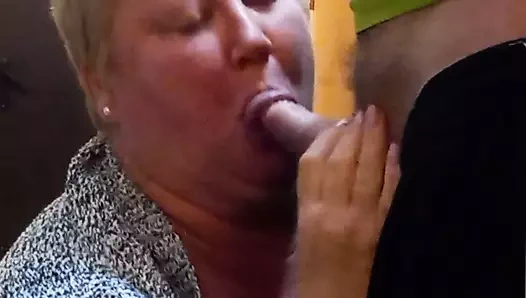 3 numaralı girişte horoz oral seks ve mastürbasyon