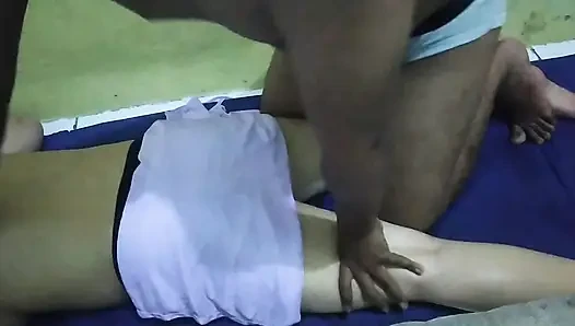 Üvey anne'nin amını emiyor tatlı dişi