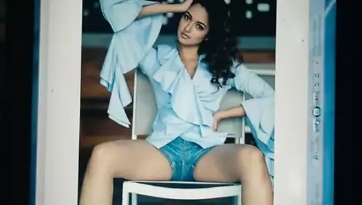 Kannada aktör shanvi sreevtsa seksi boşalmak haraç