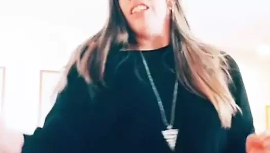 İspanyol kız deri pantolon