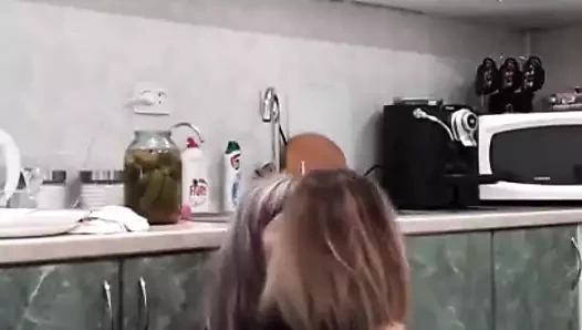 2 azgın Rus lezbiyen