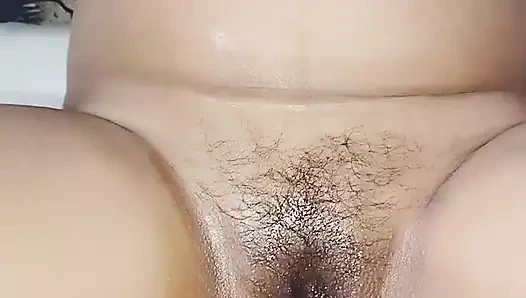 Hintli evli kadın seks yapıyor