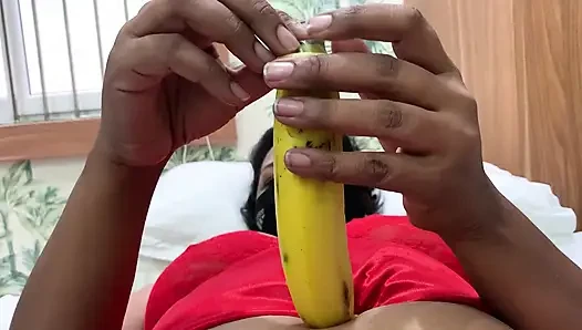 Aj to devar ji ne mere chut me banana ghussa dala omg