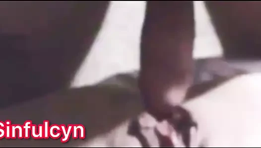 Yakın çekim penetrasyon ve klitoris oyunu bakış açısı