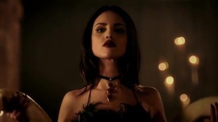 Eiza gonzalez, alexandria deberry - alacakaranlıktan şafağa kadar s2e4