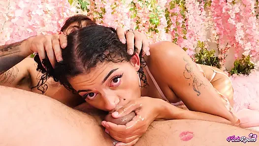 Pembe oda ep.31: uzun boylu, seksi sürtük Natasha Carter hepsini yapıyor