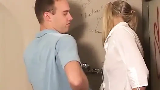 Öğretmene söyleme!