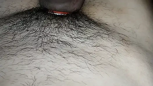 Eller olmadan boşalıyor