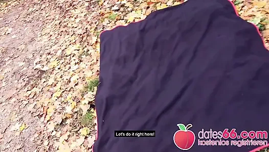 Ateşli ve herkesin içinde riskli: esmer orta yaşlı seksi sürtük sert sikiliyor