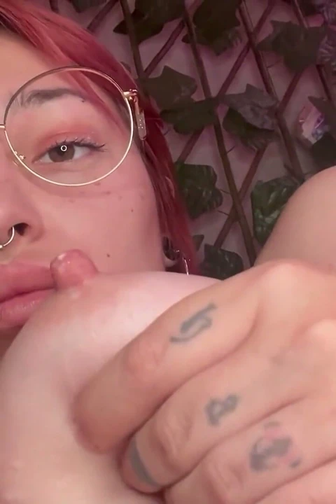 Üvey anneden sütlü fışkırtma