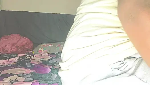 Veena yenge erkek arkadaşıyla sikişiyor sert seks videosu viral