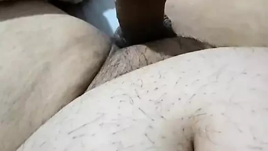 Büyük ereksiyonlu üvey oğlu yaramaz üvey anneden gırtlağına kadar alıyor