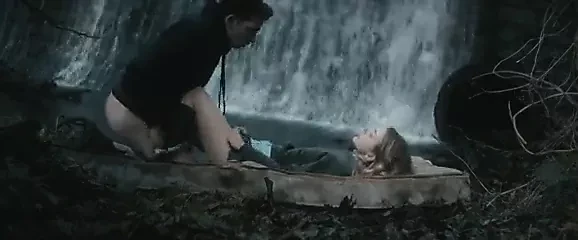 hannah murray - köprü 01