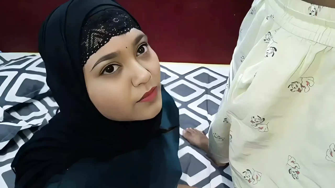 Müslüman tesettürlü sasuma-damad, hintçe ses viral seks videosu