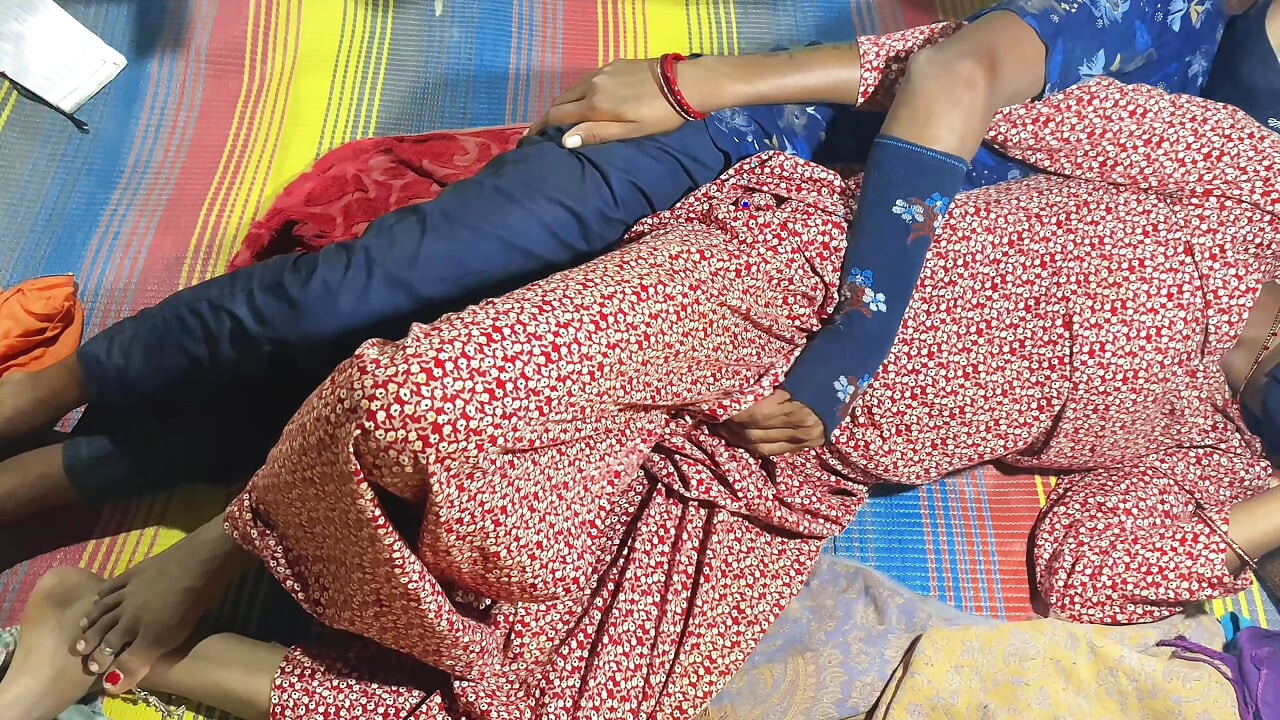 Village desi chudai khubsurat wife ki chudai chut me gaya mota land