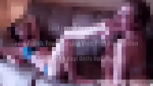 Annabelle'in ayak parmaklarını emmeye cüret