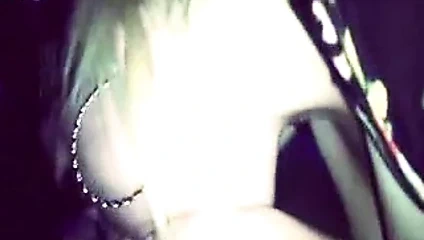 Pornmeisters aw seni ne kadar gırtlağına kadar alıyor 5