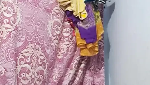 Tamil aunty playing boobs and pussy