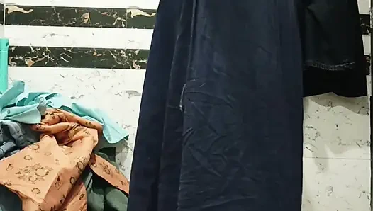 Priya bhabi sabah ateşli büyük göt gösterisi