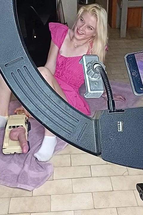 Üniversiteli kız İdam arabasıyla amını siktiriyor