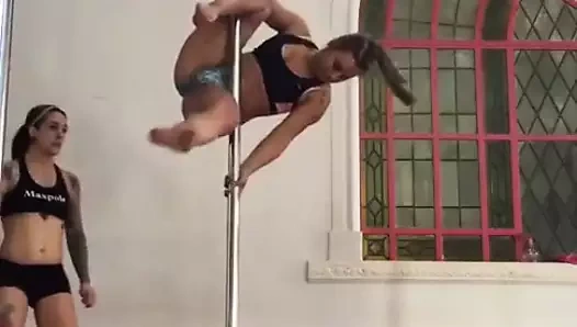 ayedelicio poledance 2
