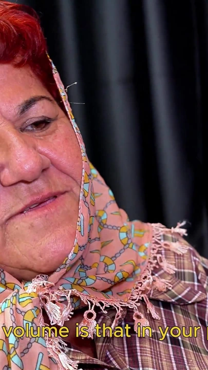 Aşırı şişman göbekli olgun bir canavar tarafından mahvediliyor