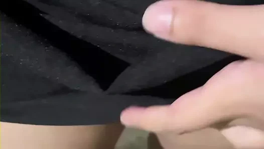 Ofis üniformamda parmakla sikildim