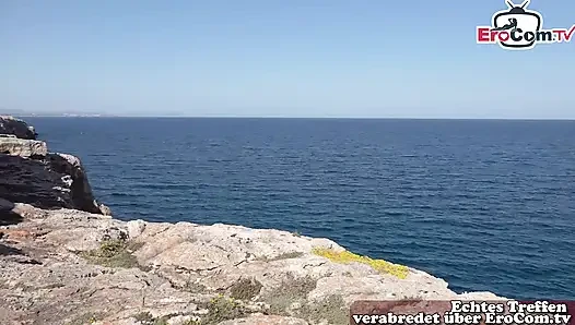 Alman turist Mallorca'da sokakta herkesin içinde sikiliyor