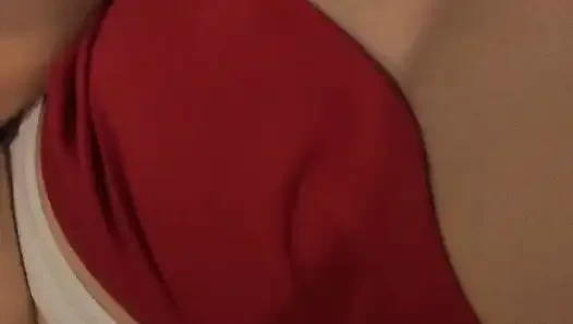 Yeni Oyuncağımı Takıyorum