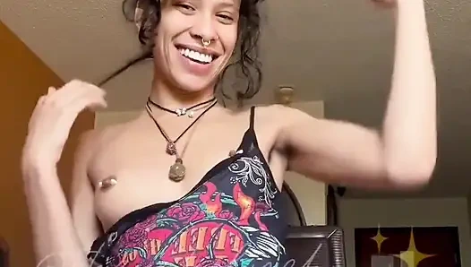 Senin için amımı ıslatıyorum