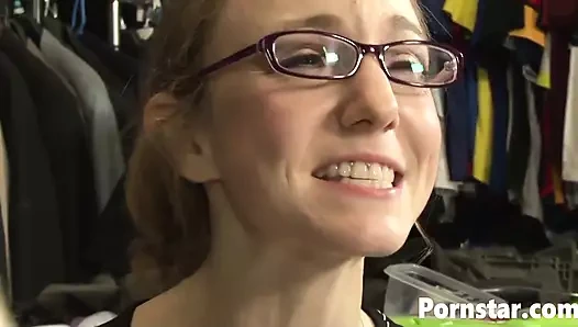 Lezbiyen genç piper perri üvey anne Kelsey Obsession ile sikişiyor