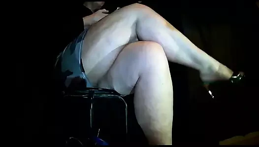 Kalçamın altındaki köle