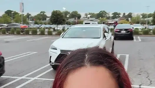 New York'ta bir sokakta yürümek