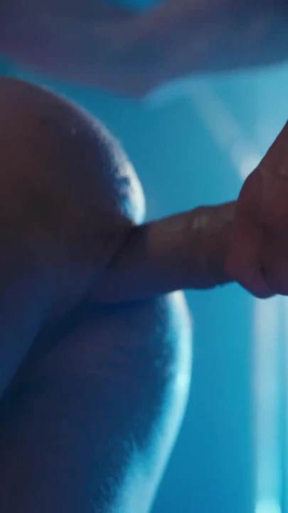 Kaslı eşcinsel hentai - andrea suarez sikiliyor