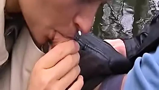 muhteşem sarışın piliç itibaren almanya emme bir horoz üzerinde bir tekne