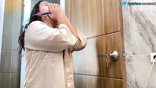 Üvey Kız Kardeşimle Evde Yalnız Olduğum Ve İlk Porno Videomuzu Çektiğimiz Gün