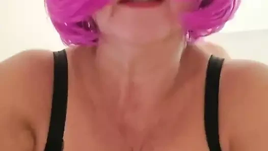 Büyük memeli evli kadınla hızlı sikiş