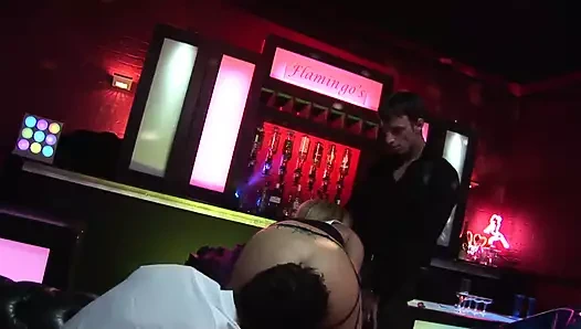 Rita Faltoyano ve Trina Michaels ile grup parti orta yaşlı seksi kadın