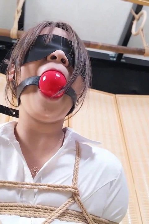 Xr31- ofis bayan ağız topu