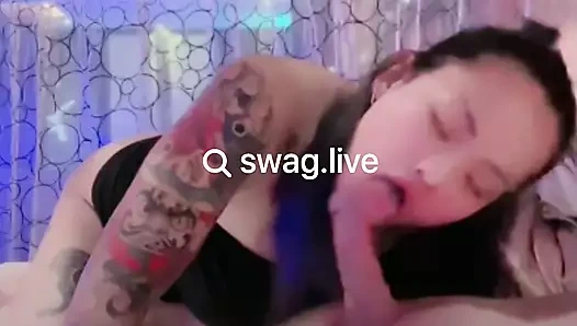 Büyük memeli dövmeli kız köpek stilinde becerdin - git swag.live lvy_pei'yi ara