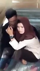 indonesian-ngintip jilbaber grepe dan ciuman