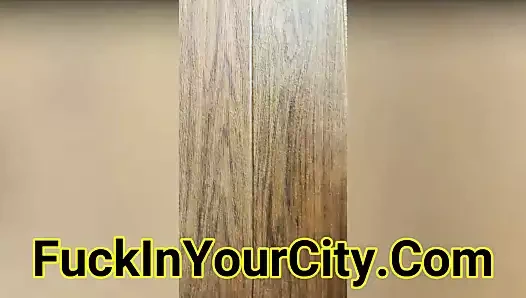 Üvey anne üniversite için üvey oğlunun aletini hazırlar