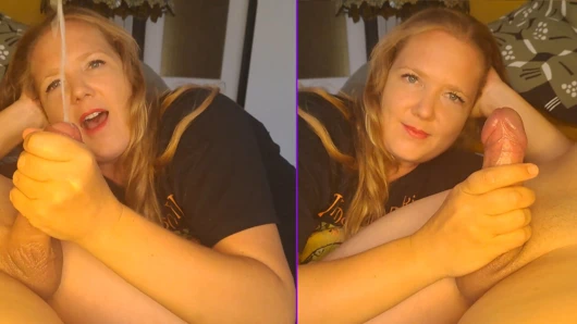 Rock piliç erkek arkadaşını kanepede mastürbasyon yapıyor - beni al