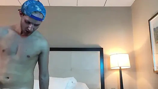 Süper ateşli minyon dövmeli genç kız korunmasız sikiliyor - derleme 2